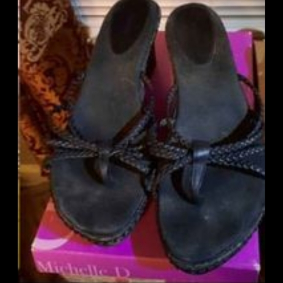 Shoes - Picture 13 of 16